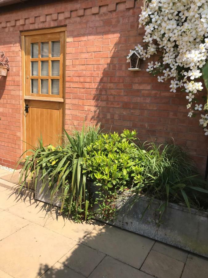 The Burrow Villa Wellesbourne Exterior photo